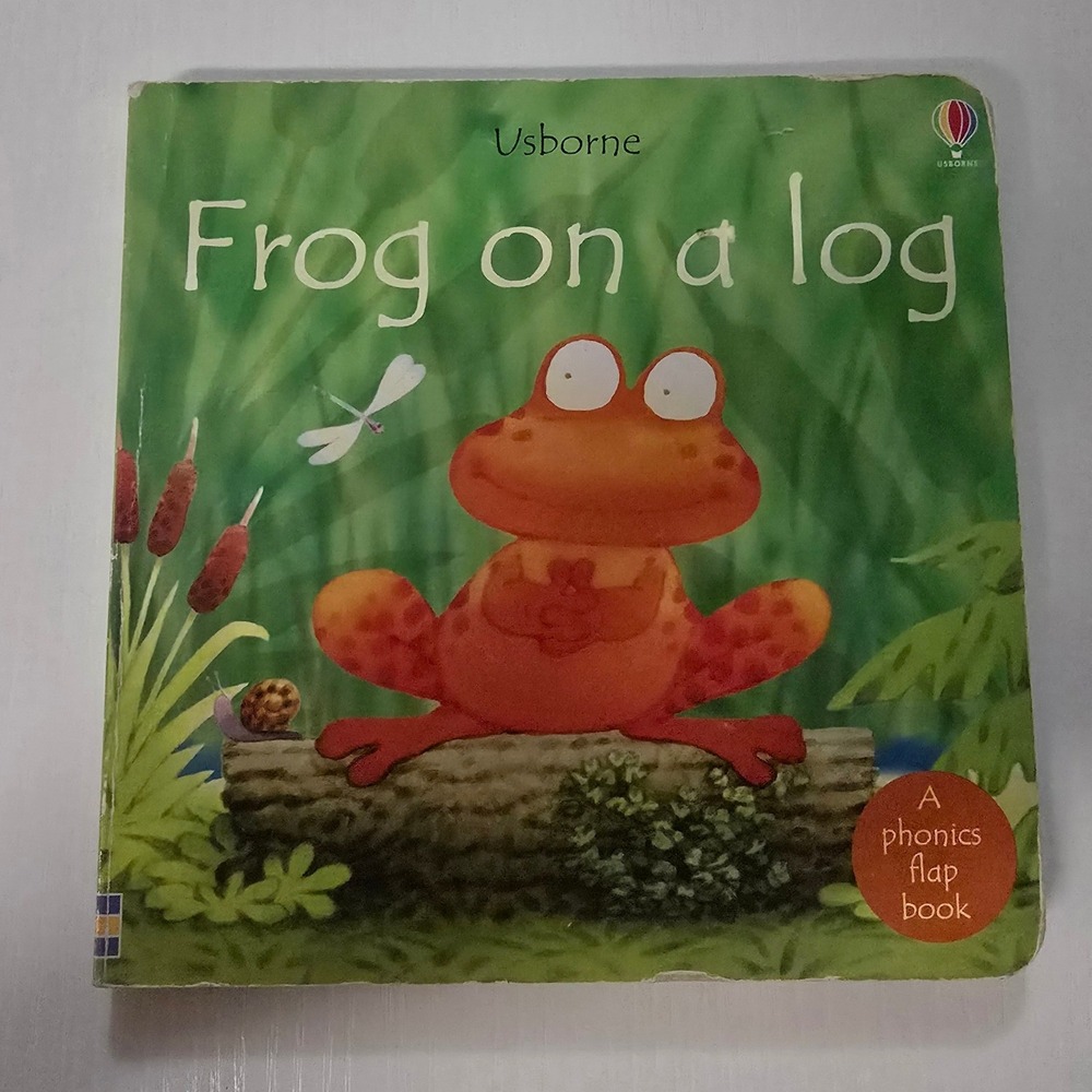 Usborne Frog on a Log Phonics Flap Board Book Phil Roxbee Cox Stephen Cartwright